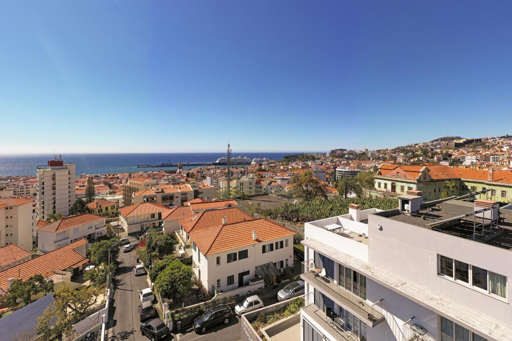 Rooftop Funchal - By Wehost Bagian luar foto